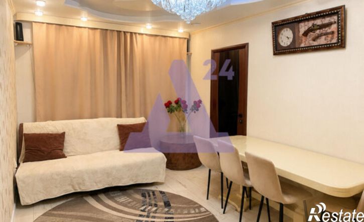 4-комн квартира ул Космонавта Леонова, 51,  д. 51
