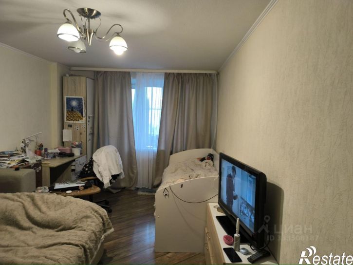 1-комн квартира ул Хрустальная, 28,  д. 28