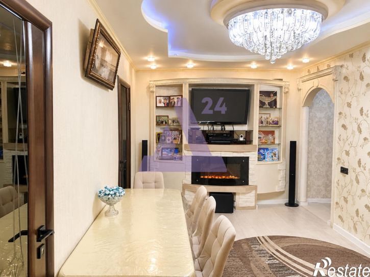 4-комн квартира улица Космонавта Леонова, дом 51