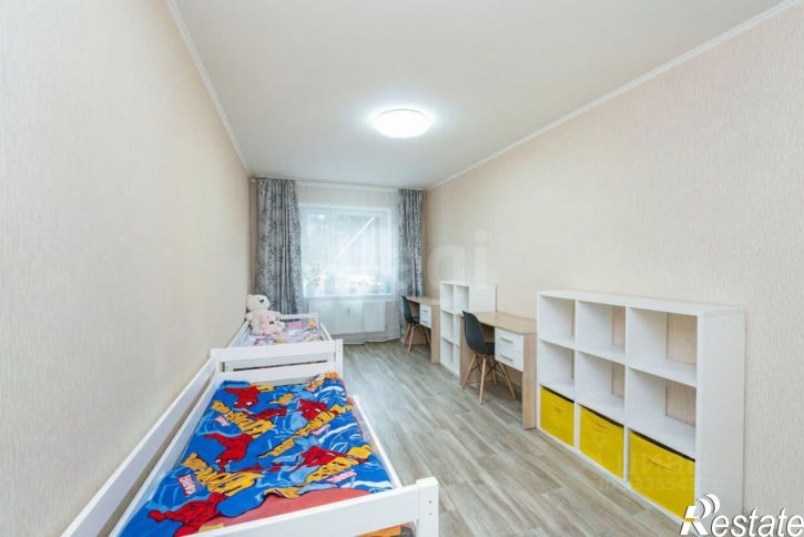 3-комн квартира ул Адмирала Ушакова, 106,  д. 106