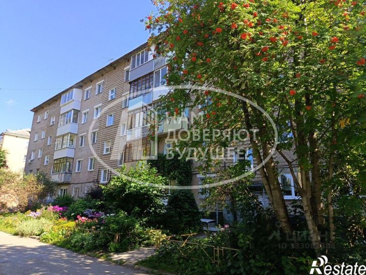 1-комн квартира б-р Гагарина, 105,  д. 105