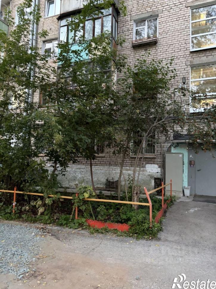 2-комн квартира улица Космонавта Леонова, 16,  д. 16