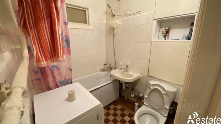 2-комн квартира улица Чкалова, 50,  д. 50