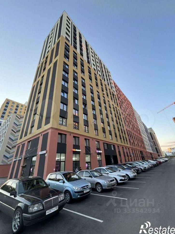 3-комн квартира улица Яблочкова, 5 к5,  д. 5 к5