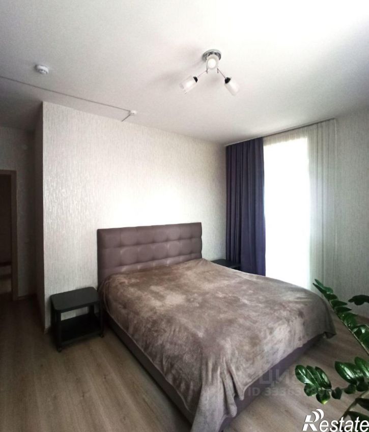 3-комн квартира улица Революции, 52Б,  д. 52Б