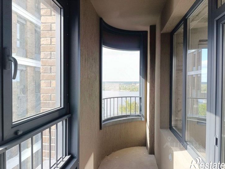 3-комн квартира улица Окулова, 20,  д. 20