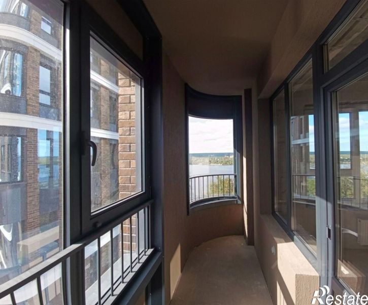 3-комн квартира улица Окулова, 20,  д. 20