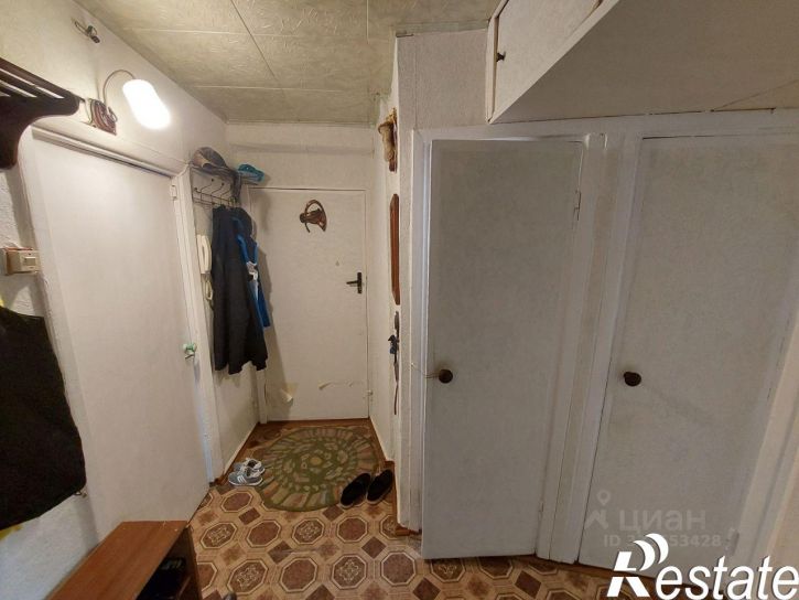 3-комн квартира улица Докучаева, 27В,  д. 27В