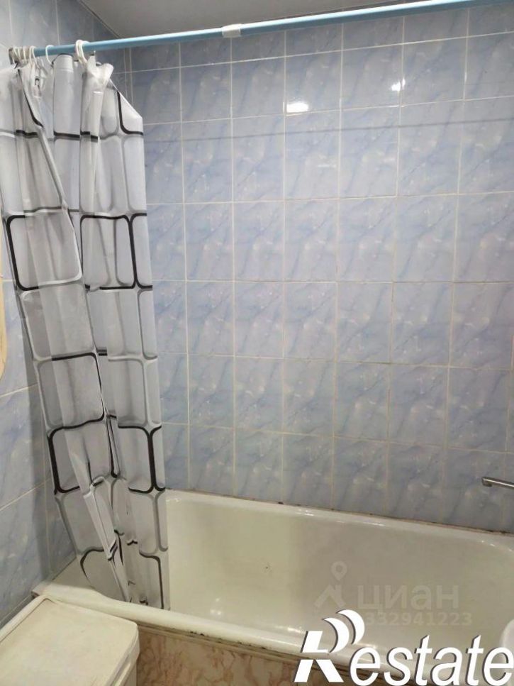 2-комн квартира улица Моторостроителей, 17,  д. 17