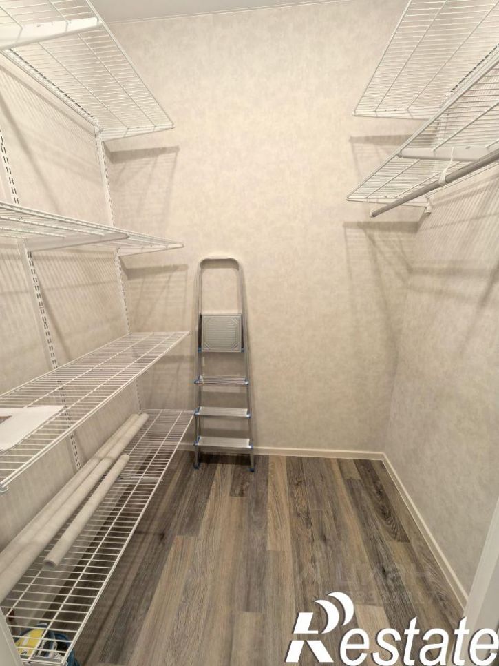 2-комн квартира улица Космонавта Леонова, 41 к3,  д. 41 к3