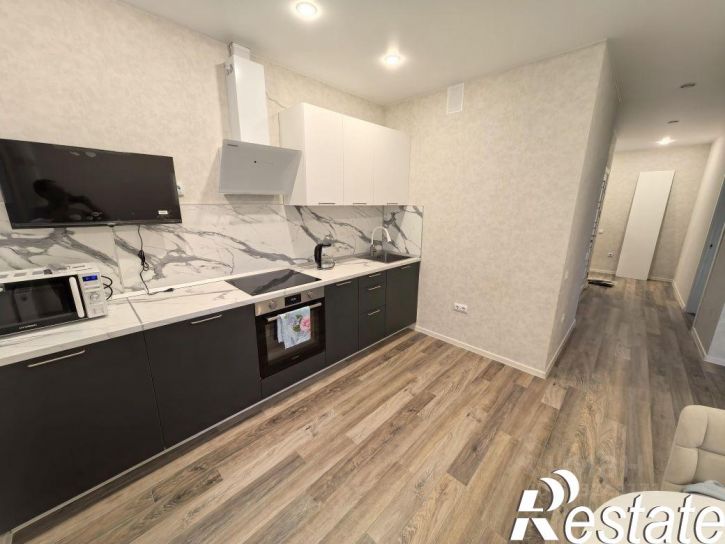 2-комн квартира улица Космонавта Леонова, 41 к3,  д. 41 к3