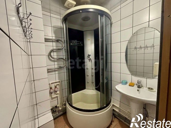 4-комн квартира улица Плеханова, 73,  д. 73
