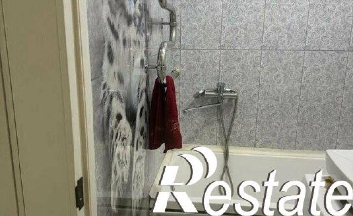 3-комн квартира улица Гашкова, 27Б,  д. 27Б