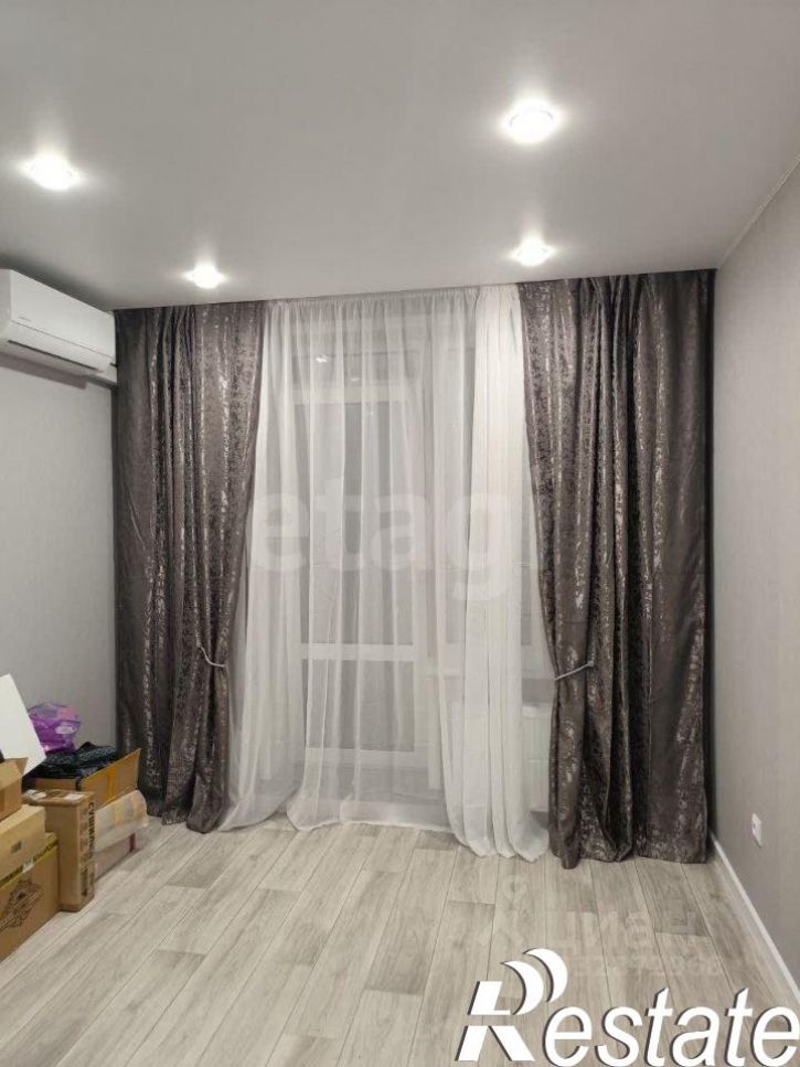 3-комн квартира улица Космонавта Леонова, 41,  д. 41