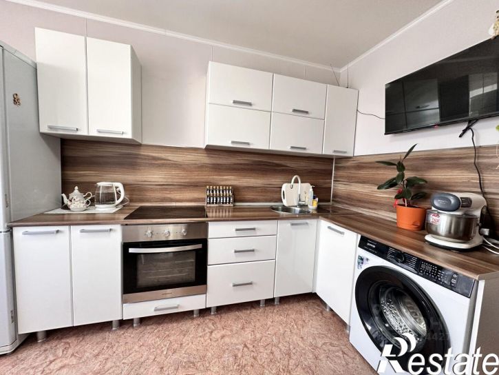 2-комн квартира улица Красные Казармы, 67,  д. 67