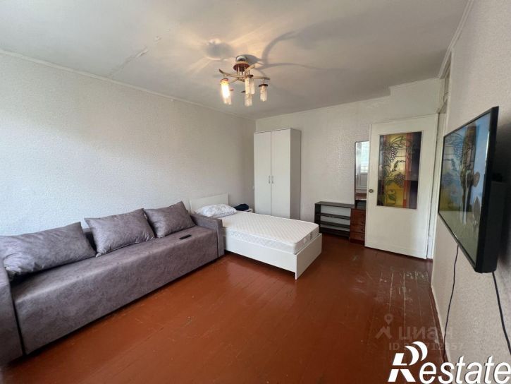 2-комн квартира улица Охотников, 30,  д. 30