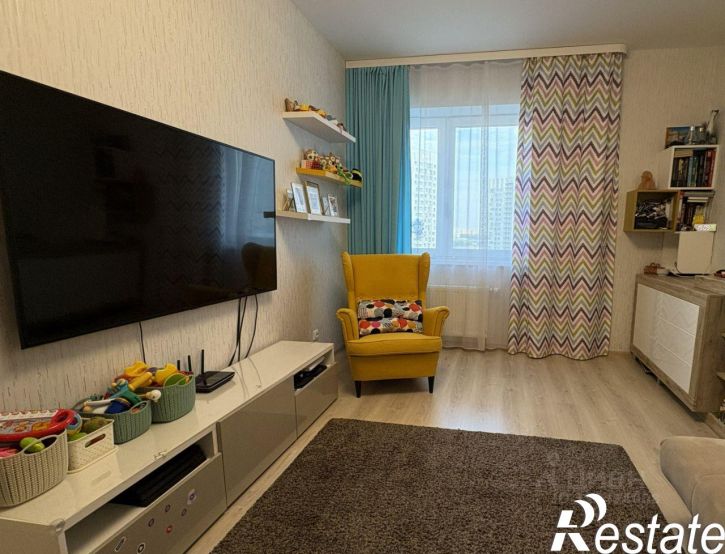 3-комн квартира улица Революции, 52Б,  д. 52Б