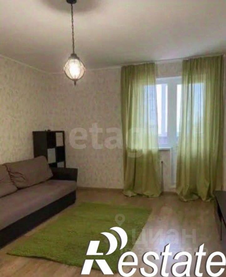 3-комн квартира улица Окулова, 62,  д. 62
