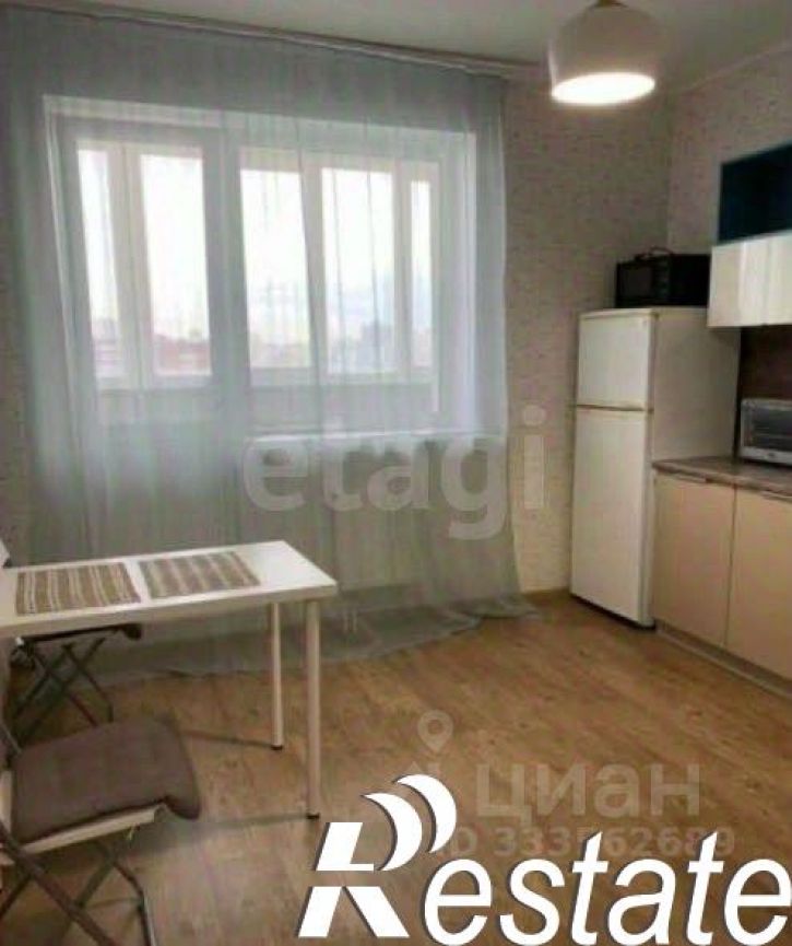 3-комн квартира улица Окулова, 62,  д. 62