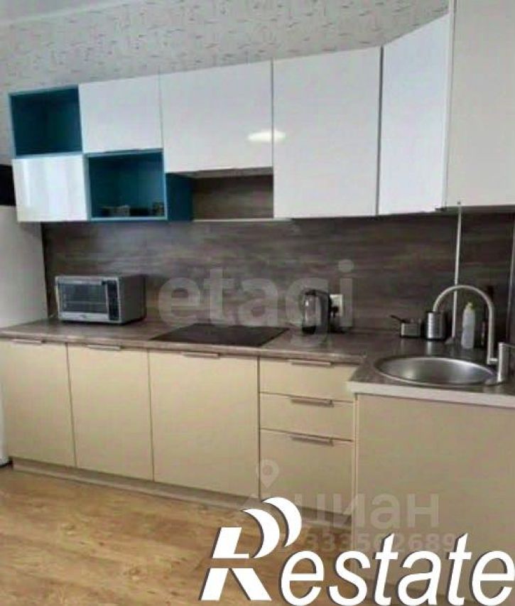 3-комн квартира улица Окулова, 62,  д. 62