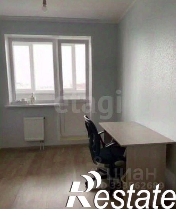 3-комн квартира улица Окулова, 62,  д. 62