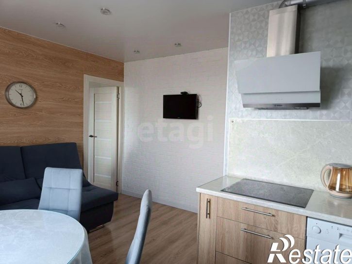 2-комн квартира улица Крылова, 15,  д. 15