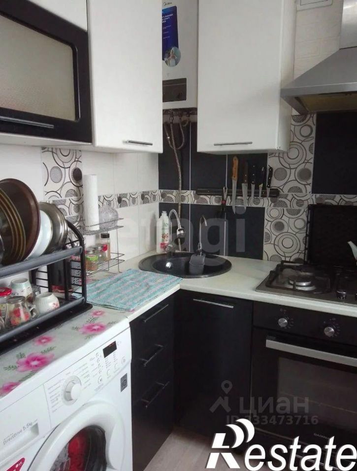 2-комн квартира Камышинская улица, 11,  д. 11