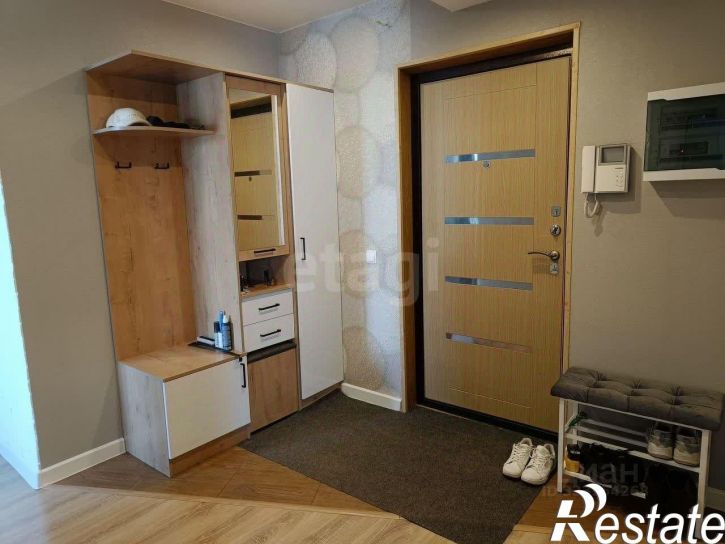 2-комн квартира улица Крылова, 15,  д. 15