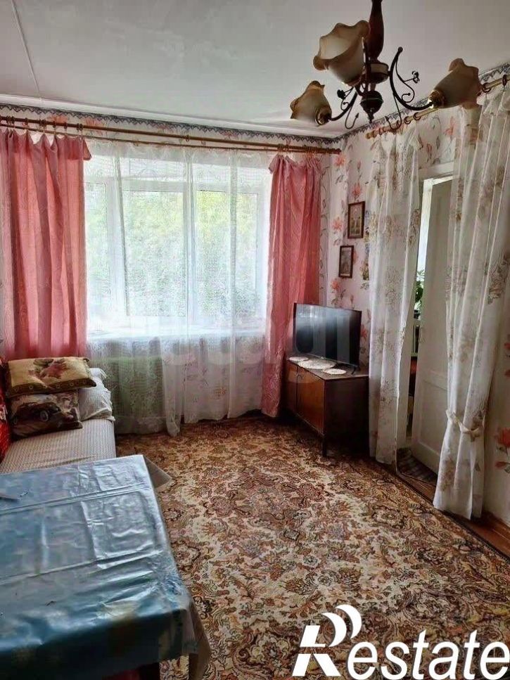 2-комн квартира улица Адмирала Ушакова, 8,  д. 8
