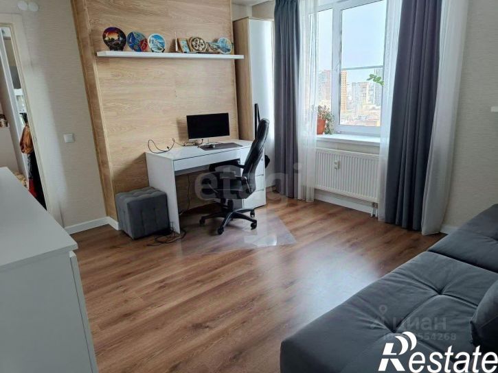 2-комн квартира улица Крылова, 15,  д. 15