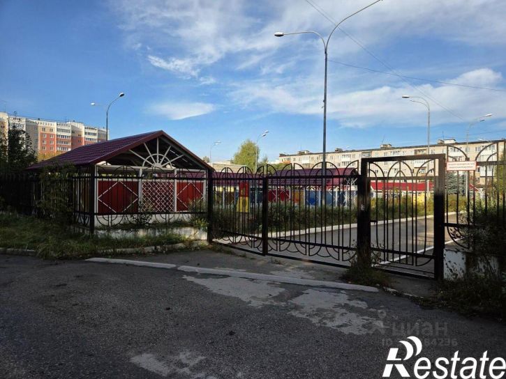 3-комн квартира улица Докучаева, 28,  д. 28