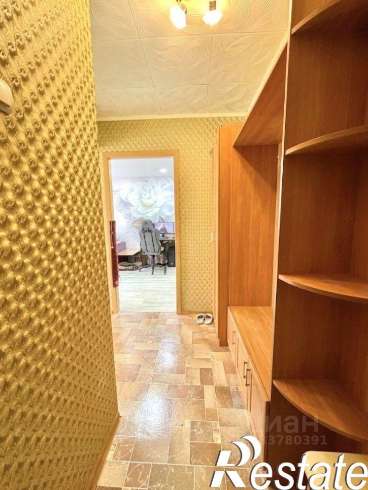 2-комн квартира улица Гусарова, 8,  д. 8