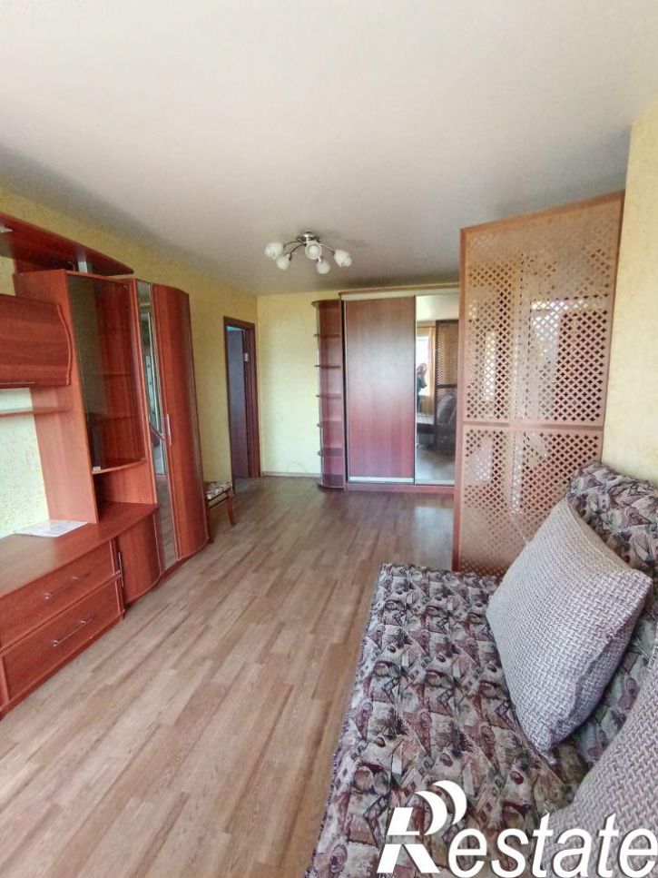 2-комн квартира улица Льва Шатрова, 27,  д. 27