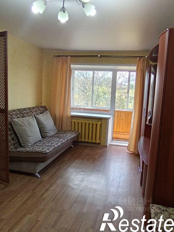 2-комн квартира улица Льва Шатрова, 27,  д. 27