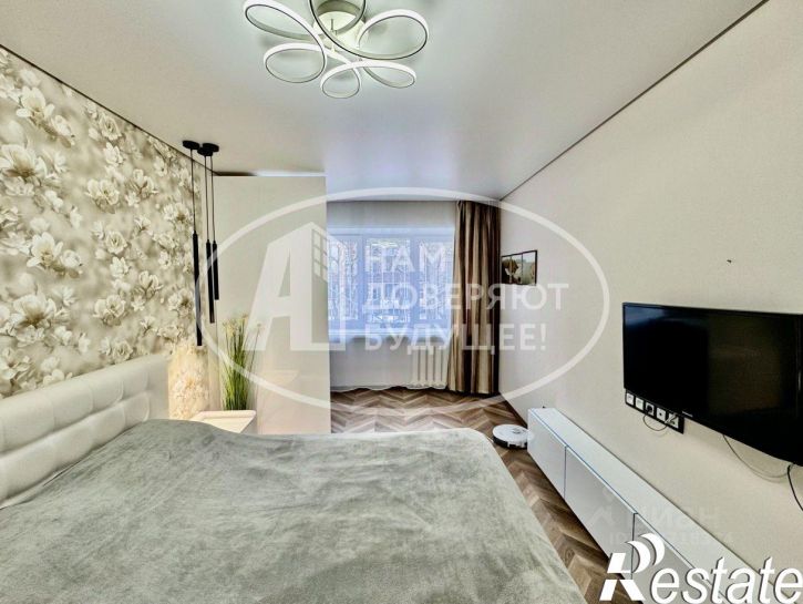 2-комн квартира улица Снайперов, 13,  д. 13