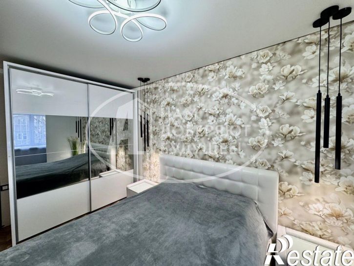 2-комн квартира улица Снайперов, 13,  д. 13