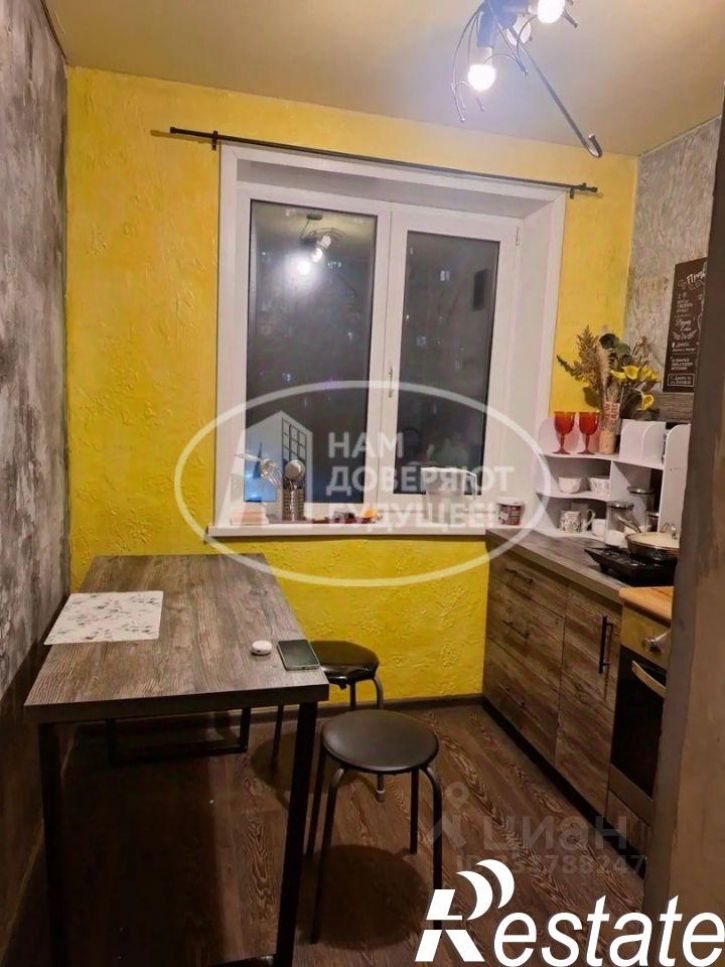 2-комн квартира улица Архитектора Свиязева, 24,  д. 24