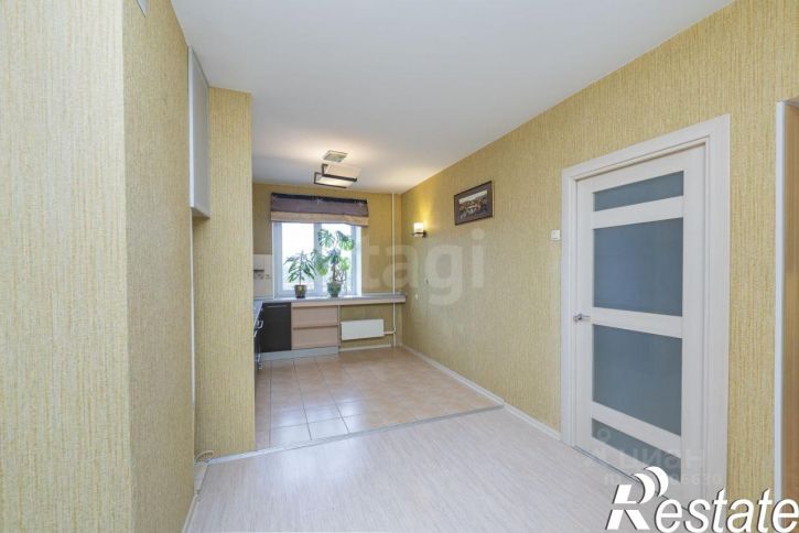 3-комн квартира проспект Декабристов, 20,  д. 20