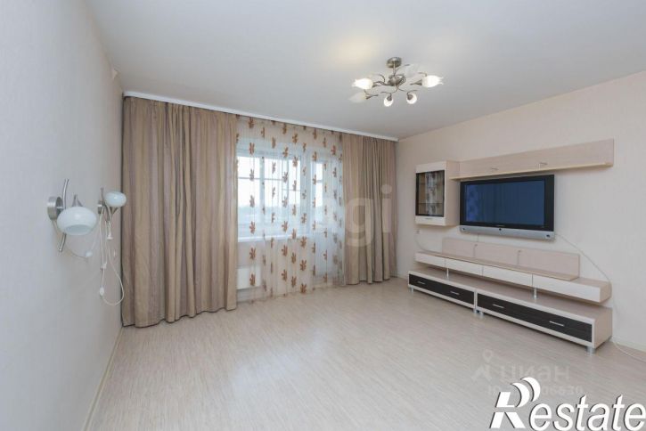 3-комн квартира проспект Декабристов, 20,  д. 20