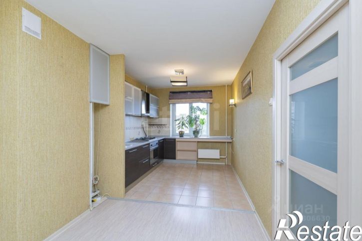 3-комн квартира проспект Декабристов, 20,  д. 20