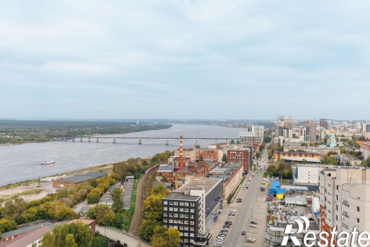 3-комн квартира улица Окулова, 62,  д. 62