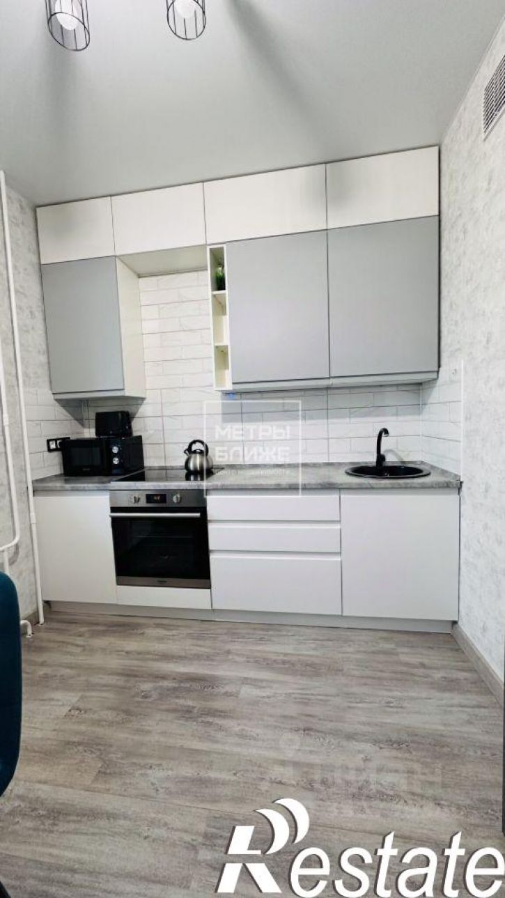 2-комн квартира улица Яблочкова, 38Б,  д. 38Б