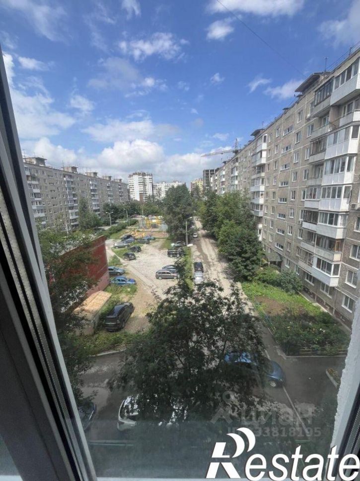 3-комн квартира улица Желябова, 15,  д. 15