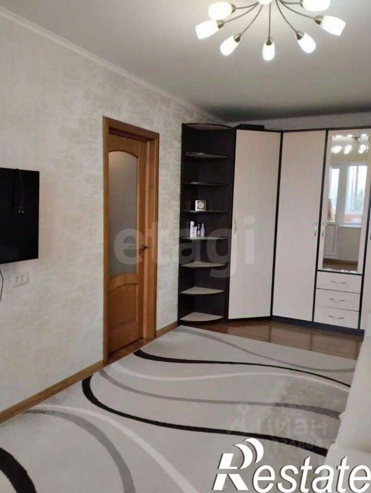 2-комн квартира проспект Декабристов, 1,  д. 1