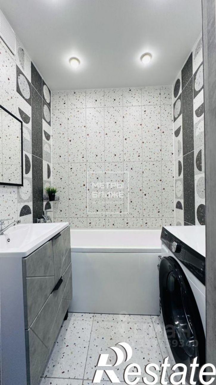 2-комн квартира улица Яблочкова, 38Б,  д. 38Б