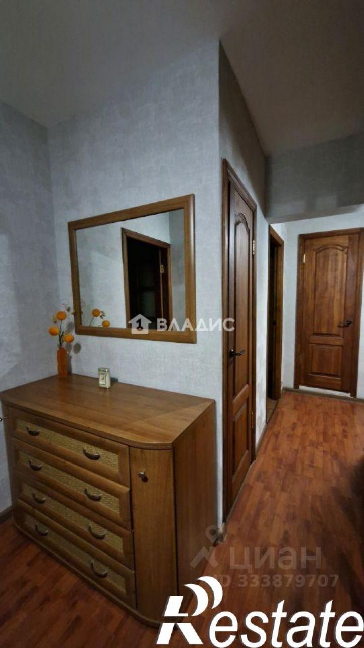 3-комн квартира Уинская улица, 11,  д. 11