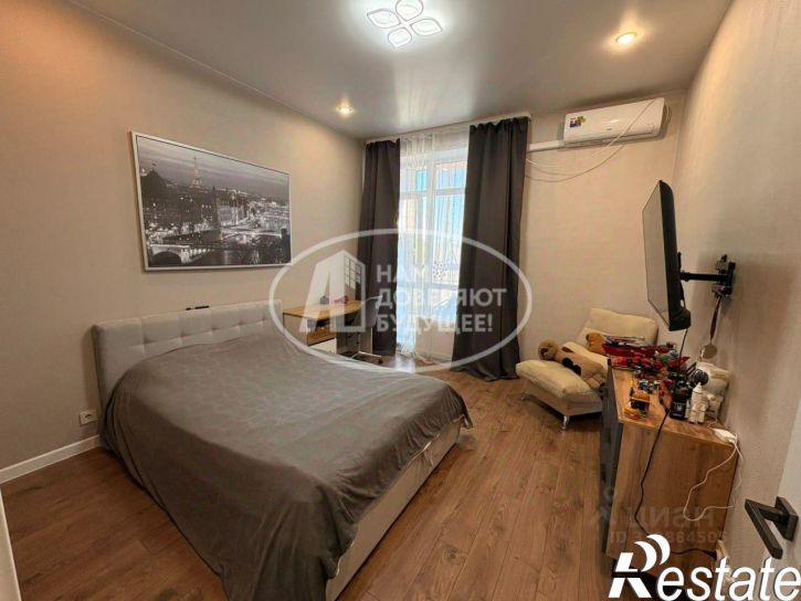 3-комн квартира Ленская улица, 32,  д. 32