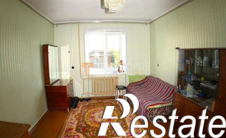 3-комн квартира улица Льва Шатрова, 33,  д. 33