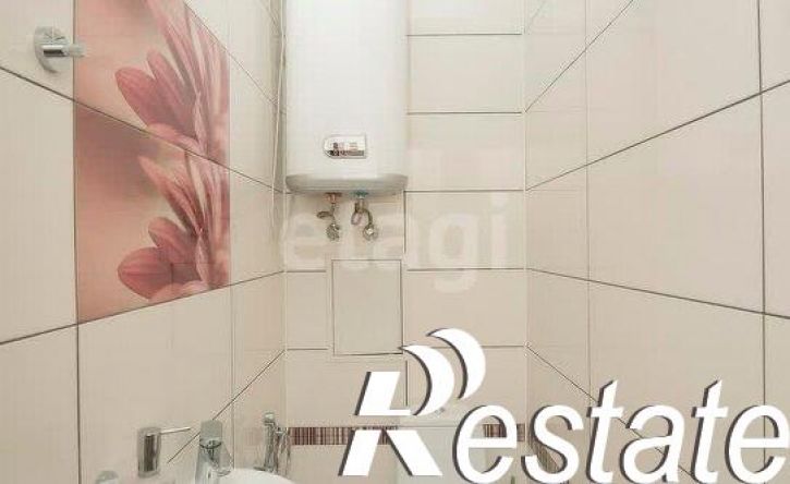 4-комн квартира улица Закамская, 25,  д. 25