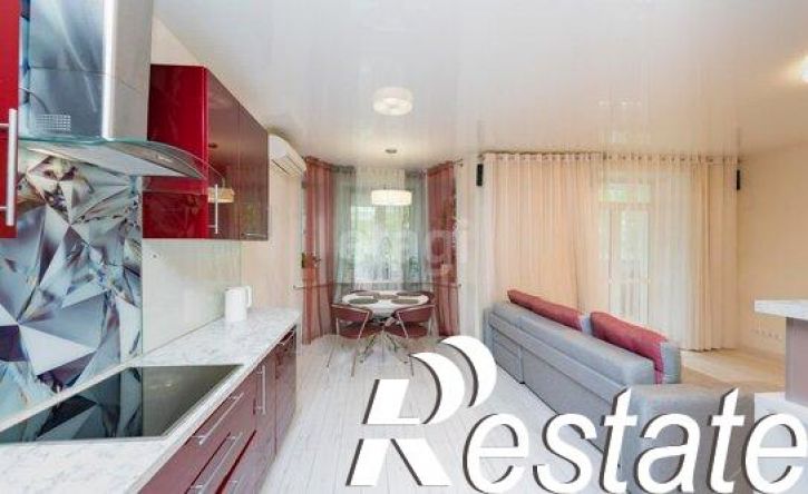 4-комн квартира улица Закамская, 25,  д. 25